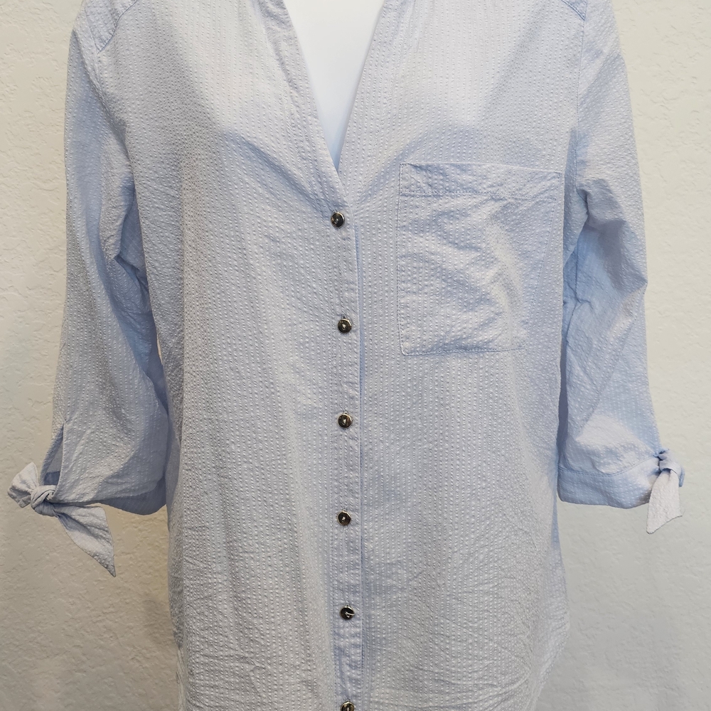 Zara Basic Light Blue Button Blouse with Tie Sleeves – Women’s Size M